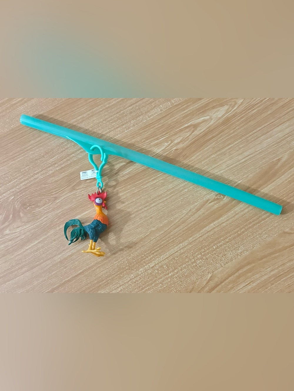 New Disney Parks Resort Moana 2 Hei Hei Rooster Straw Clip Keychain Teal Blue